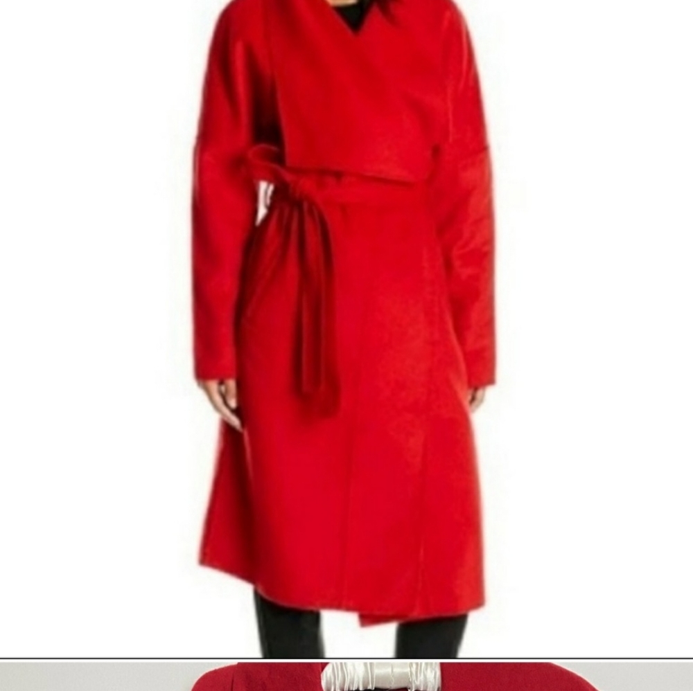 Badgley Mischka Beautiful Wool Coat.